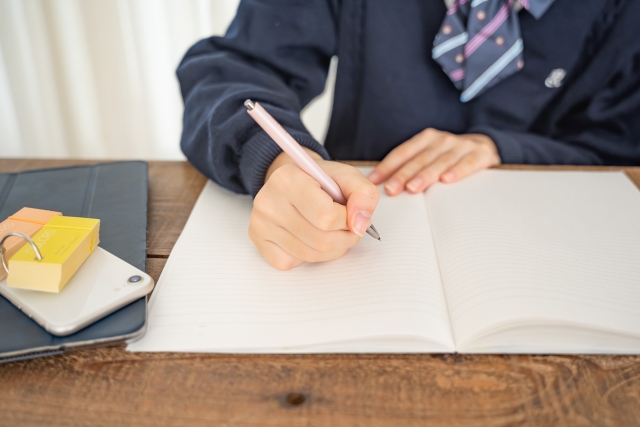 子どもが学校に行けないとき、関市で相談できる場所は?保護者の方々に知ってほしい支援先